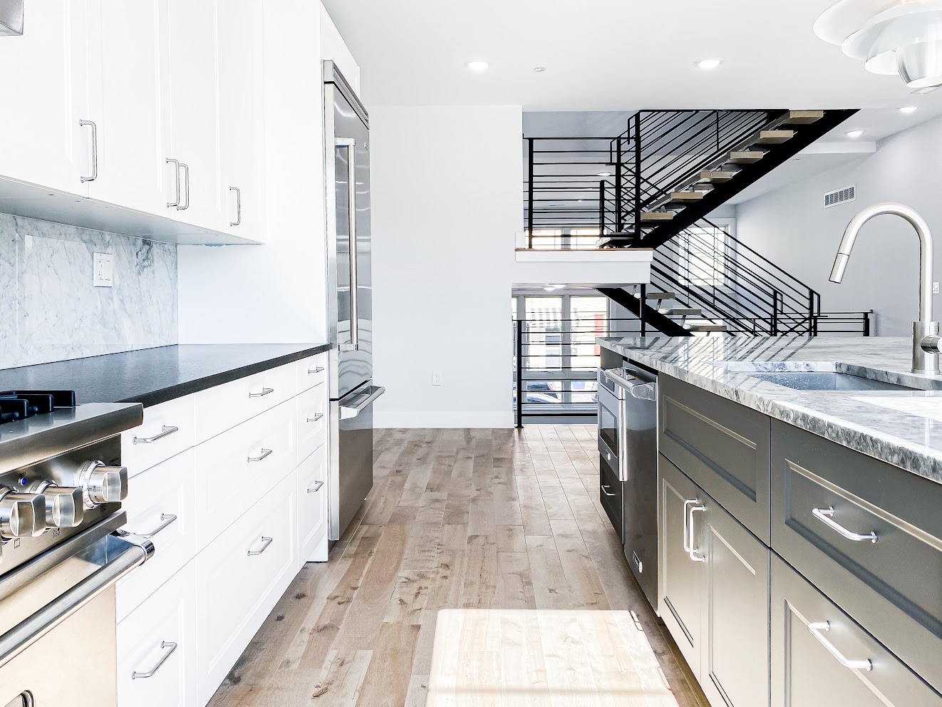 Contemporary Kitchen Remodel by PHS General Contractor Philadelphia project photo 3