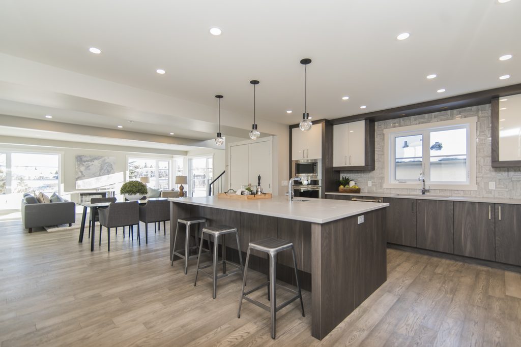Plan phasing a multi-room interior cosmetic update with practical guidance for Philadelphia properties, including warning signs, scope decisions